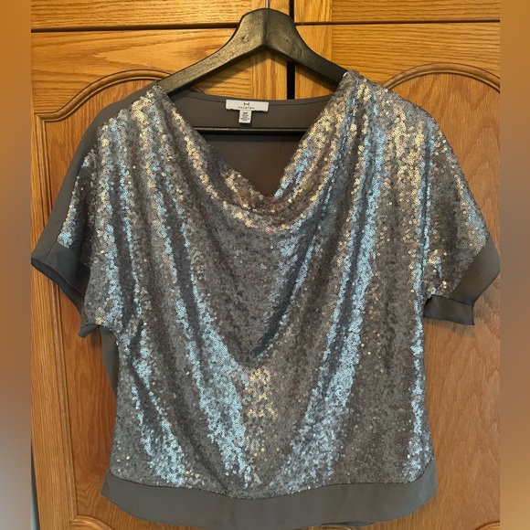Halston sequence top - Picture 1 of 7